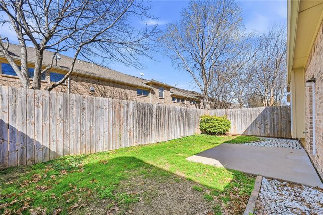 9842 Wake Bridge Drive, Frisco, TX 75035