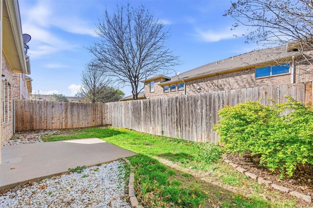 9842 Wake Bridge Drive, Frisco, TX 75035