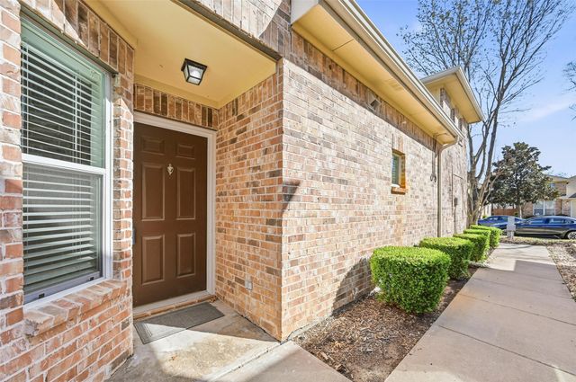 9842 Wake Bridge Drive, Frisco, TX 75035