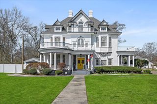 1028 Main St., Hattiesburg, MS 39401