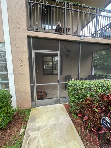 439 Lakeview Dr 106, Weston, FL 33326