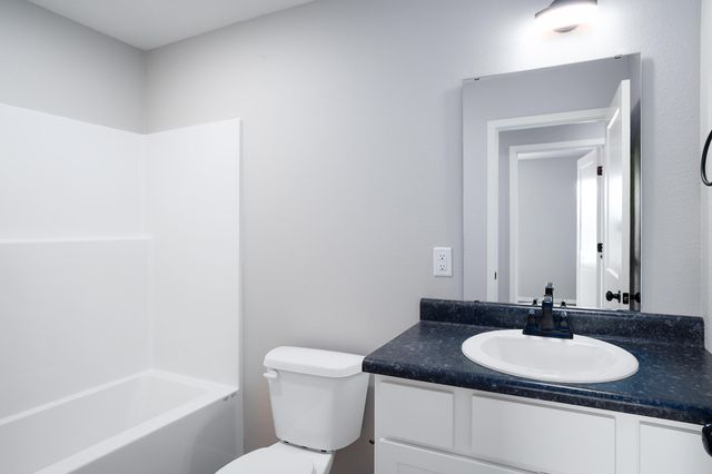 99 Sugar Lane, Crane, MO 65633