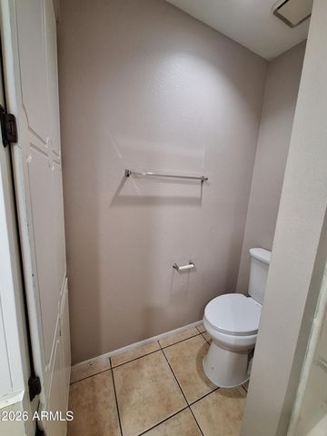 1449 E KNOLL Circle 3, Mesa, AZ 85203