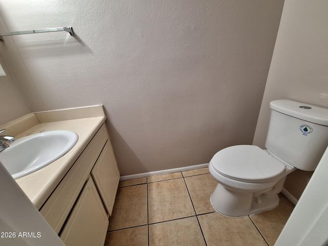 1449 E KNOLL Circle 3, Mesa, AZ 85203