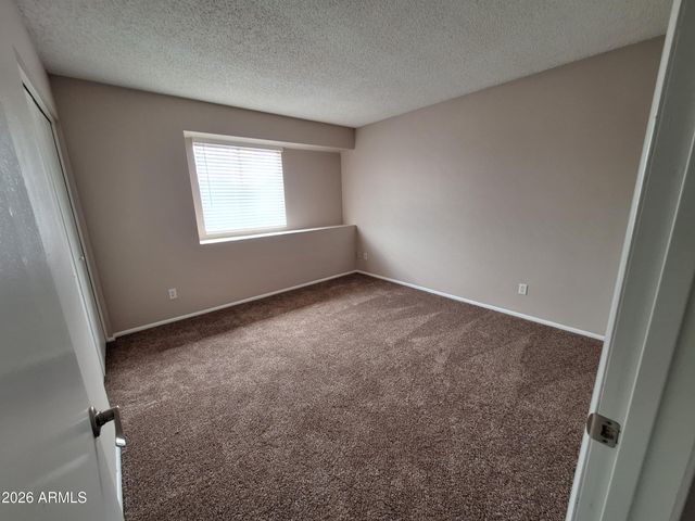 1449 E KNOLL Circle 3, Mesa, AZ 85203