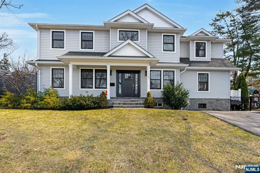 1363 Somerset Road, Teaneck, NJ 07666