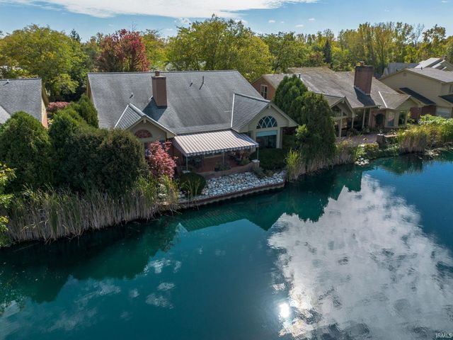 2820 Little River Run, Fort Wayne, IN 46804