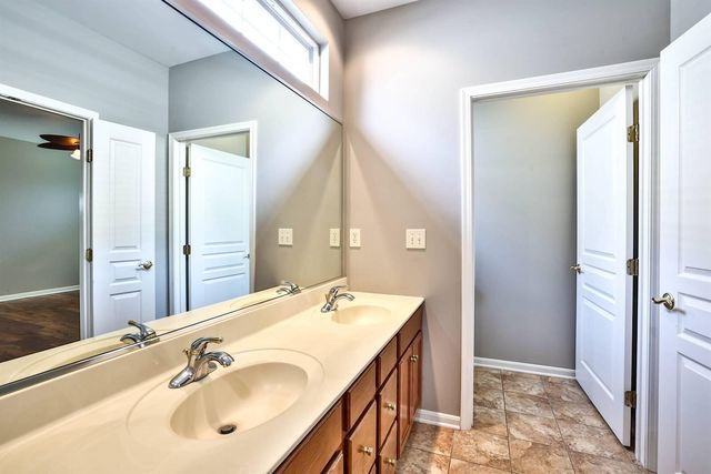 8400 Old World Court, Union, KY 41091