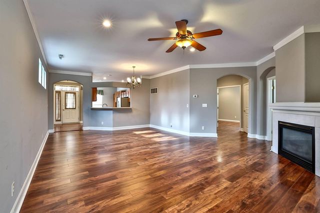 8400 Old World Court, Union, KY 41091