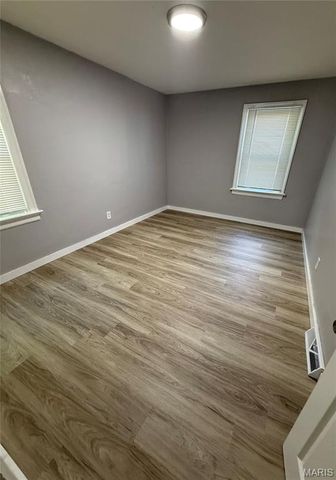 6516 Myron Avenue, St Louis, MO 63121