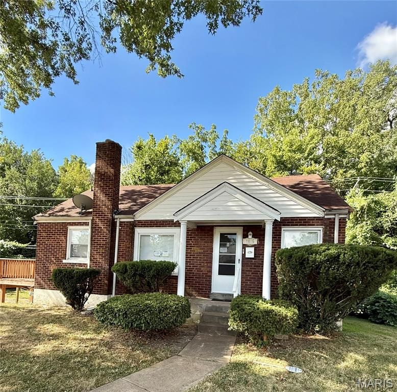 6516 Myron Avenue, St Louis, MO 63121