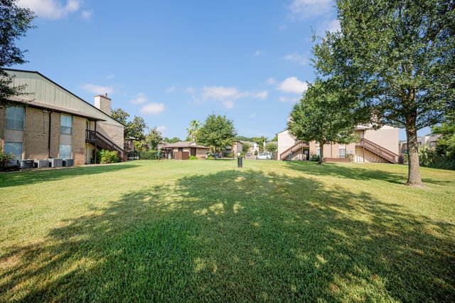 1500 Bay Area Boulevard 103, Houston, TX 77058