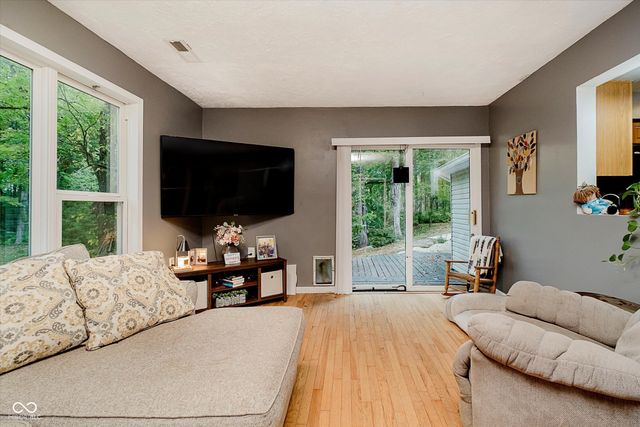 9131 E 256th Street, Arcadia, IN 46030