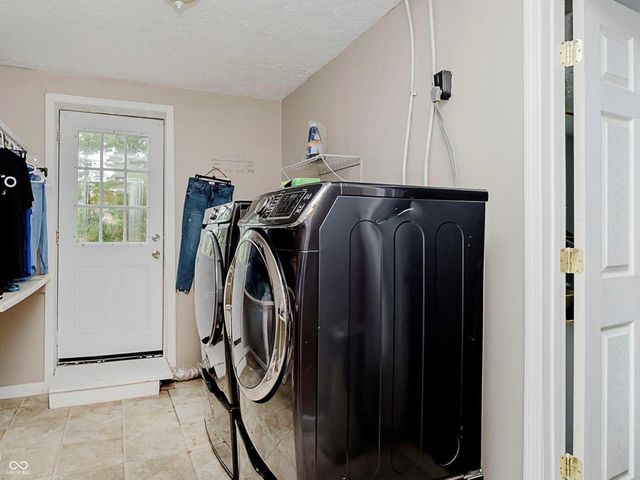 9131 E 256th Street, Arcadia, IN 46030