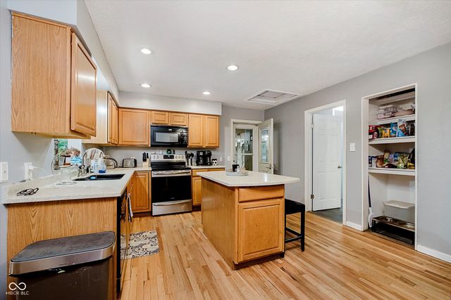 9131 E 256th Street, Arcadia, IN 46030