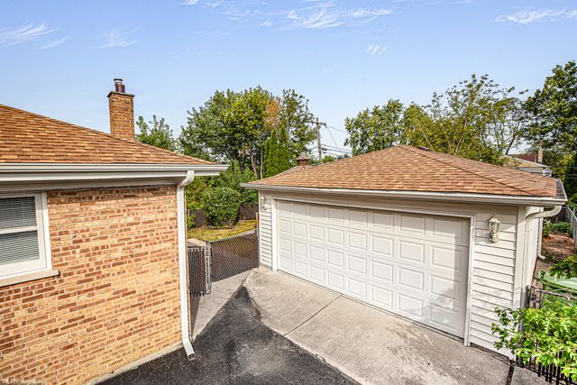 5262 Alexander Place, Oak Lawn, IL 60453