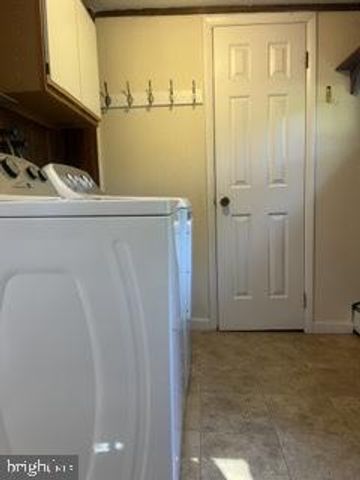 221 E 4TH ST, Media, PA 19063