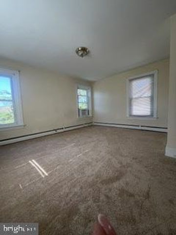 221 E 4TH ST, Media, PA 19063
