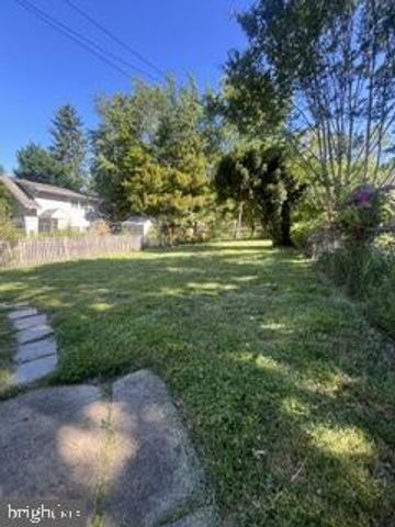 221 E 4TH ST, Media, PA 19063