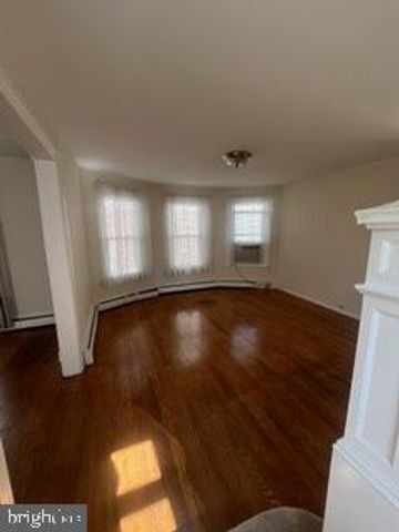 221 E 4TH ST, Media, PA 19063