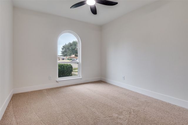 1912 Primrose Lane, Carrollton, TX 75007