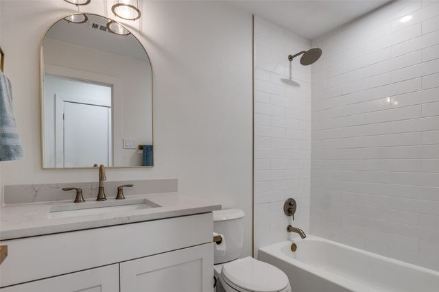 1912 Primrose Lane, Carrollton, TX 75007