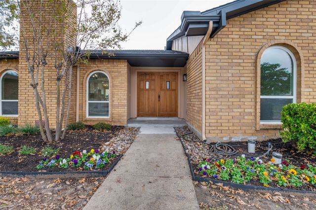 1912 Primrose Lane, Carrollton, TX 75007