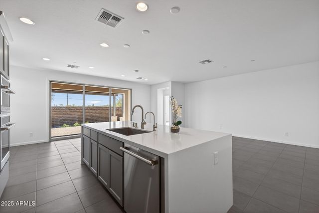 18235 E CORONADO CAVE Court, Rio Verde, AZ 85263