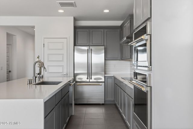 18235 E CORONADO CAVE Court, Rio Verde, AZ 85263