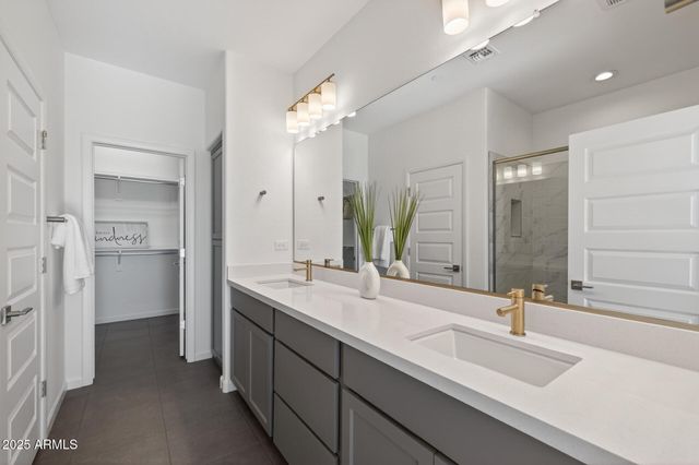 18235 E CORONADO CAVE Court, Rio Verde, AZ 85263