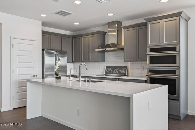 18235 E CORONADO CAVE Court, Rio Verde, AZ 85263