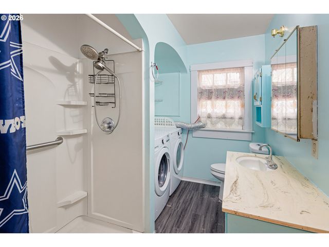 355 RIVER Rd, Eugene, OR 97404