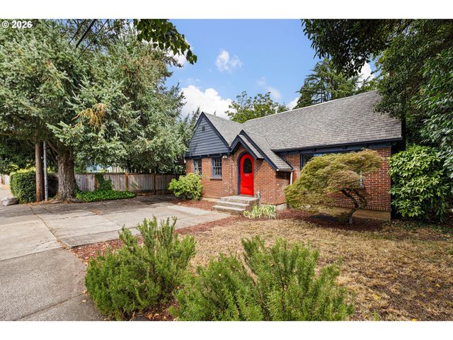 355 RIVER Rd, Eugene, OR 97404