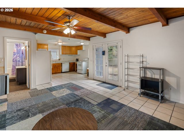 355 RIVER Rd, Eugene, OR 97404