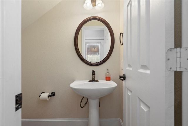 1720 Aden Mist Drive, Houston, TX 77003
