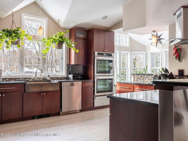 11 Tricia Boulevard, Highland, NY 12528