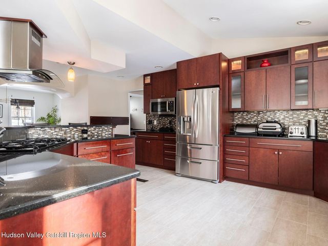 11 Tricia Boulevard, Highland, NY 12528