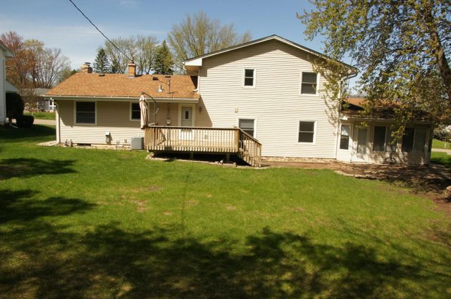 746 Belmont Lane E, Maplewood, MN 55117