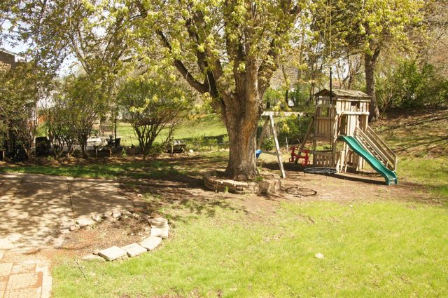 746 Belmont Lane E, Maplewood, MN 55117