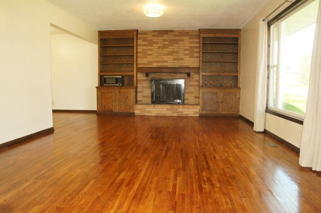 746 Belmont Lane E, Maplewood, MN 55117