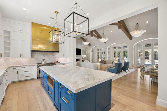 1208 Perdenalas Trail, Westlake, TX 76262