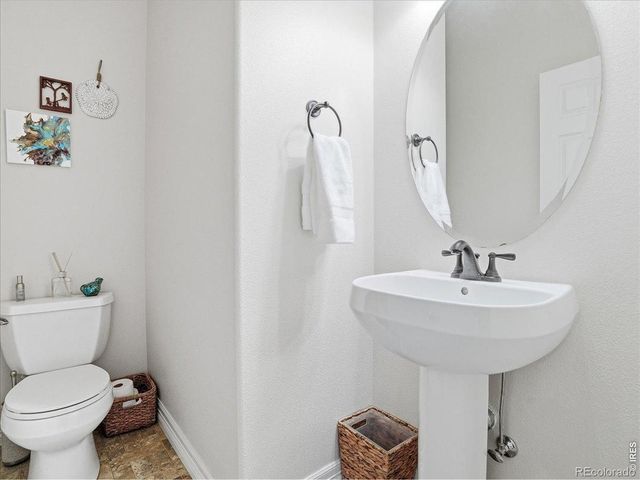 8443 Castaway Drive, Windsor, CO 80528