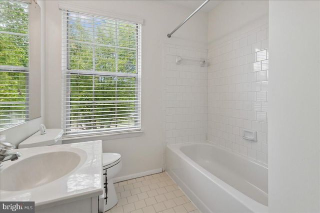 7907 LEEDS DR, Pasadena, MD 21122