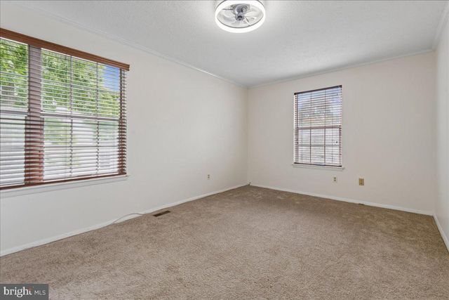 7907 LEEDS DR, Pasadena, MD 21122