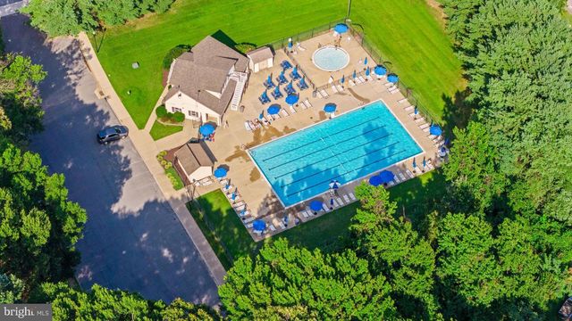7907 LEEDS DR, Pasadena, MD 21122