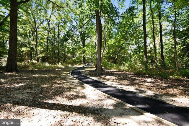 7907 LEEDS DR, Pasadena, MD 21122