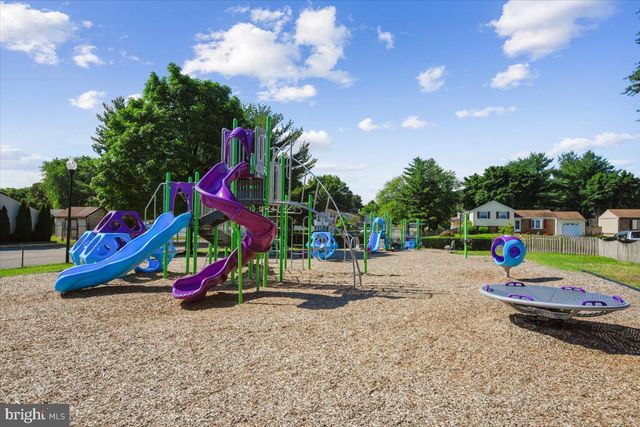 7907 LEEDS DR, Pasadena, MD 21122