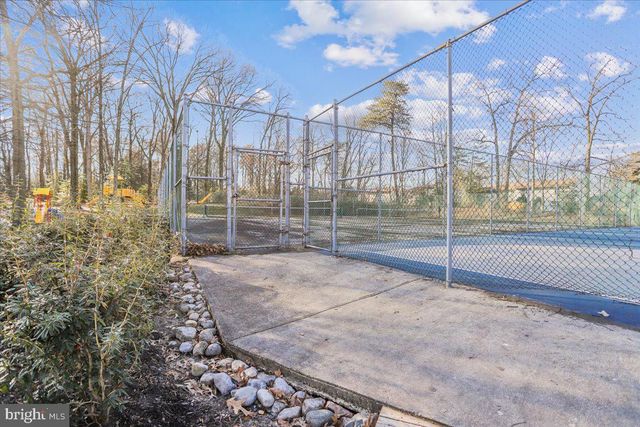 7907 LEEDS DR, Pasadena, MD 21122