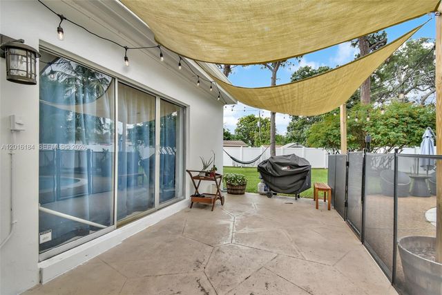2217 SW 1st Ct 2217, Fort Lauderdale, FL 33312