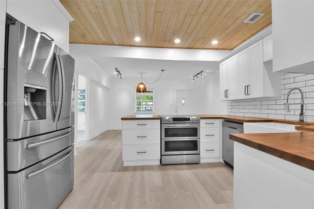 2217 SW 1st Ct 2217, Fort Lauderdale, FL 33312